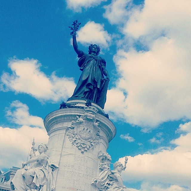 The monument in Place de la République