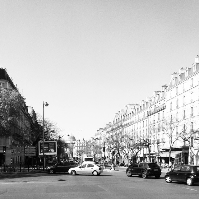 Les Gobelins, #Paris, #France#blackandwhite #monochromatic #parisblackandwhite #bw #bnw #mono #parisnoiretblanc #monochrome #blackandwhitephotography #insta_bw #streetphoto #bnw_life #parisbw #streetphotography #streetphoto_bw #filmbw #iloveparis #monoart #noiretblanc #gobelins #intersection #urban #street #streetphoto #architecture #architectureporn #travel_captures #travel